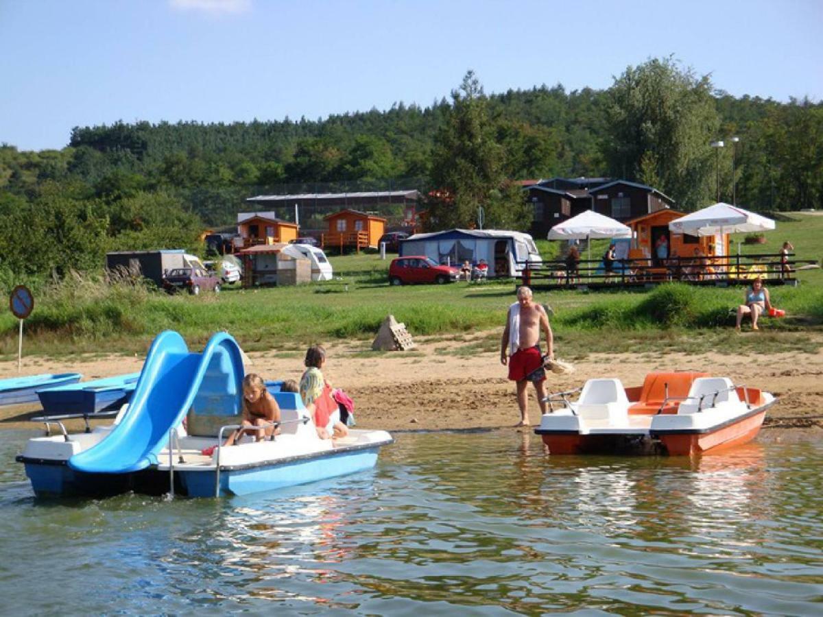 Hotel Mobilheim Chalet - Výrovická přehrada Vyrovice Esterno foto